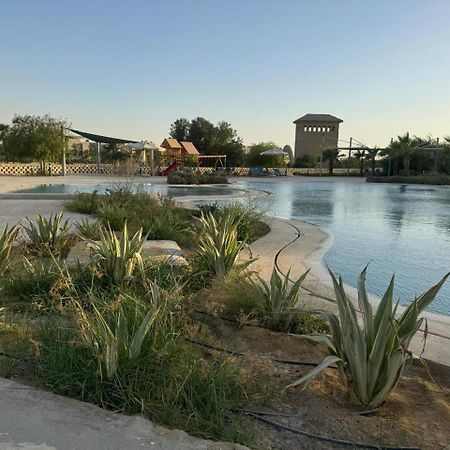A Sea View Spacious Cheering 5 Bedroom Villa Ain Sokhna "Ain Bay" فيلا كاملة للإيجار قرية العين باي Айн-Сохна Екстер'єр фото