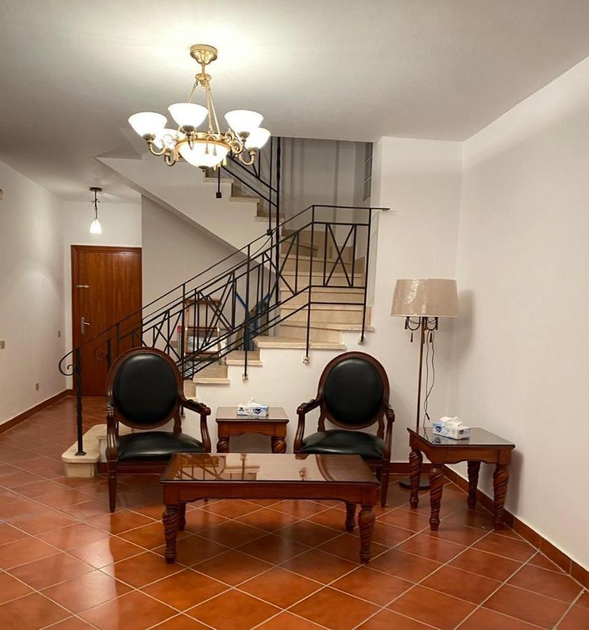 A Sea View Spacious Cheering 5 Bedroom Villa Ain Sokhna "Ain Bay" فيلا كاملة للإيجار قرية العين باي Айн-Сохна Екстер'єр фото