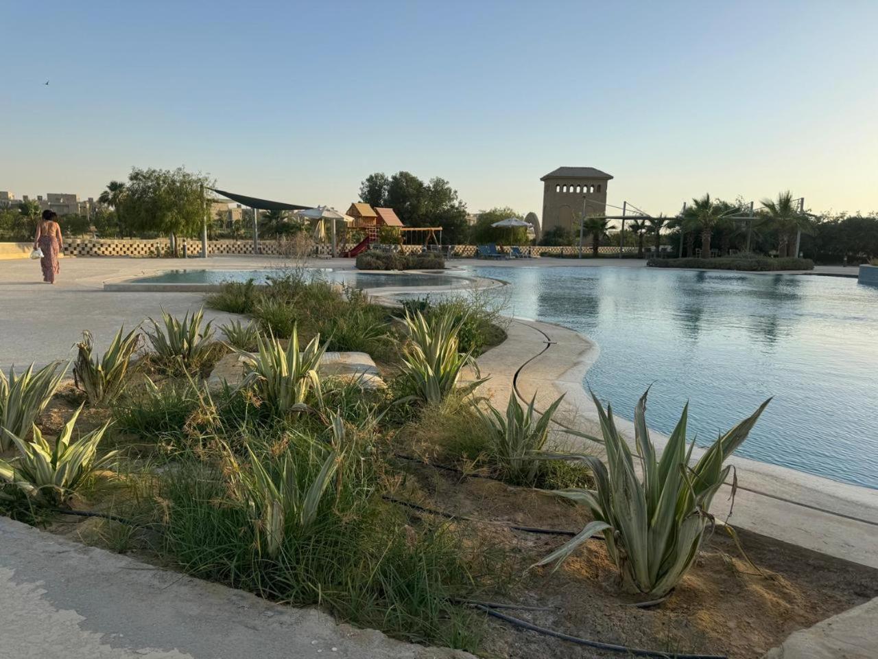 A Sea View Spacious Cheering 5 Bedroom Villa Ain Sokhna "Ain Bay" فيلا كاملة للإيجار قرية العين باي Айн-Сохна Екстер'єр фото