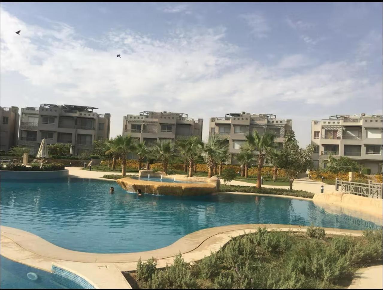 A Sea View Spacious Cheering 5 Bedroom Villa Ain Sokhna "Ain Bay" فيلا كاملة للإيجار قرية العين باي Айн-Сохна Екстер'єр фото