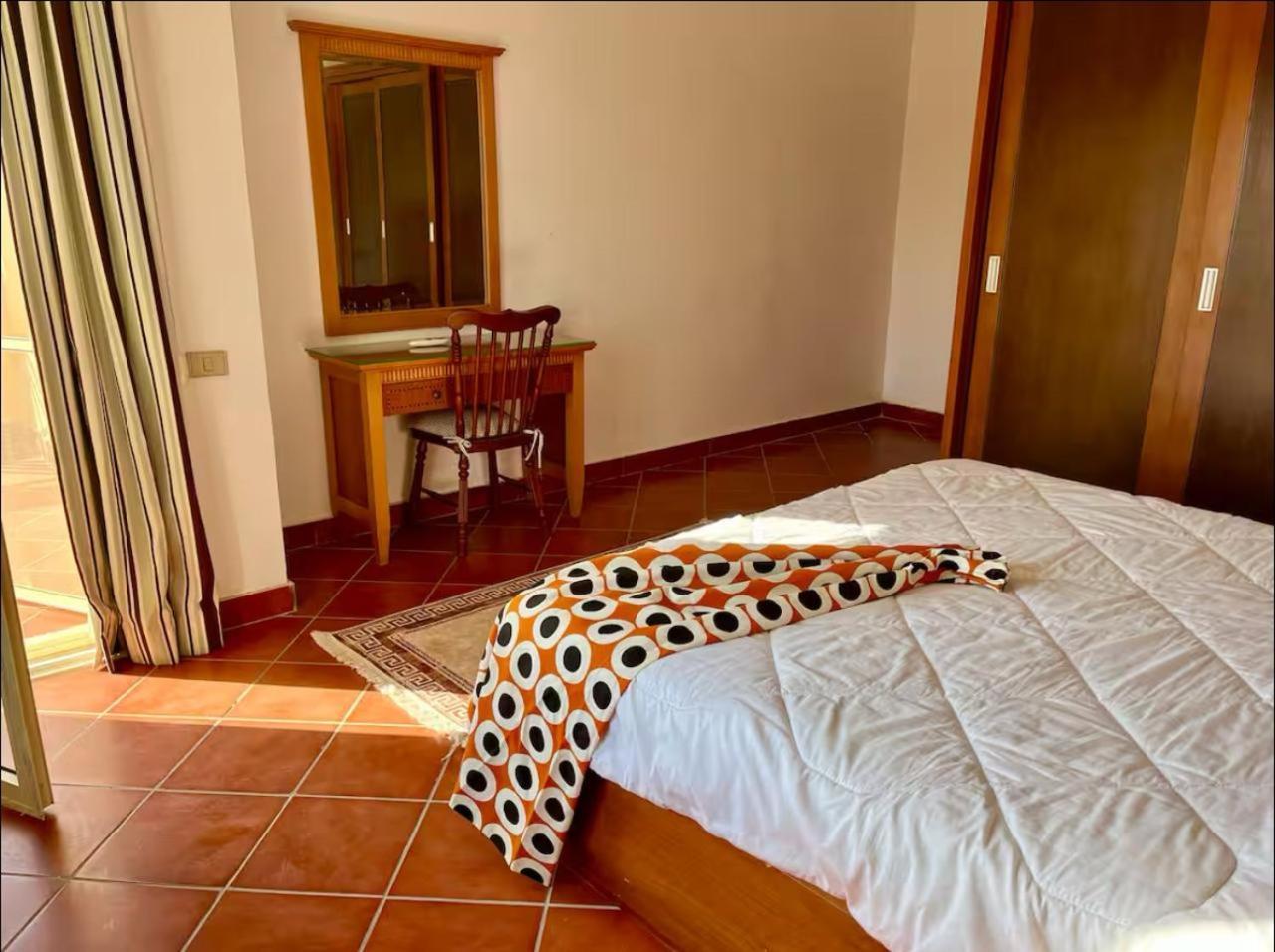 A Sea View Spacious Cheering 5 Bedroom Villa Ain Sokhna "Ain Bay" فيلا كاملة للإيجار قرية العين باي Айн-Сохна Екстер'єр фото