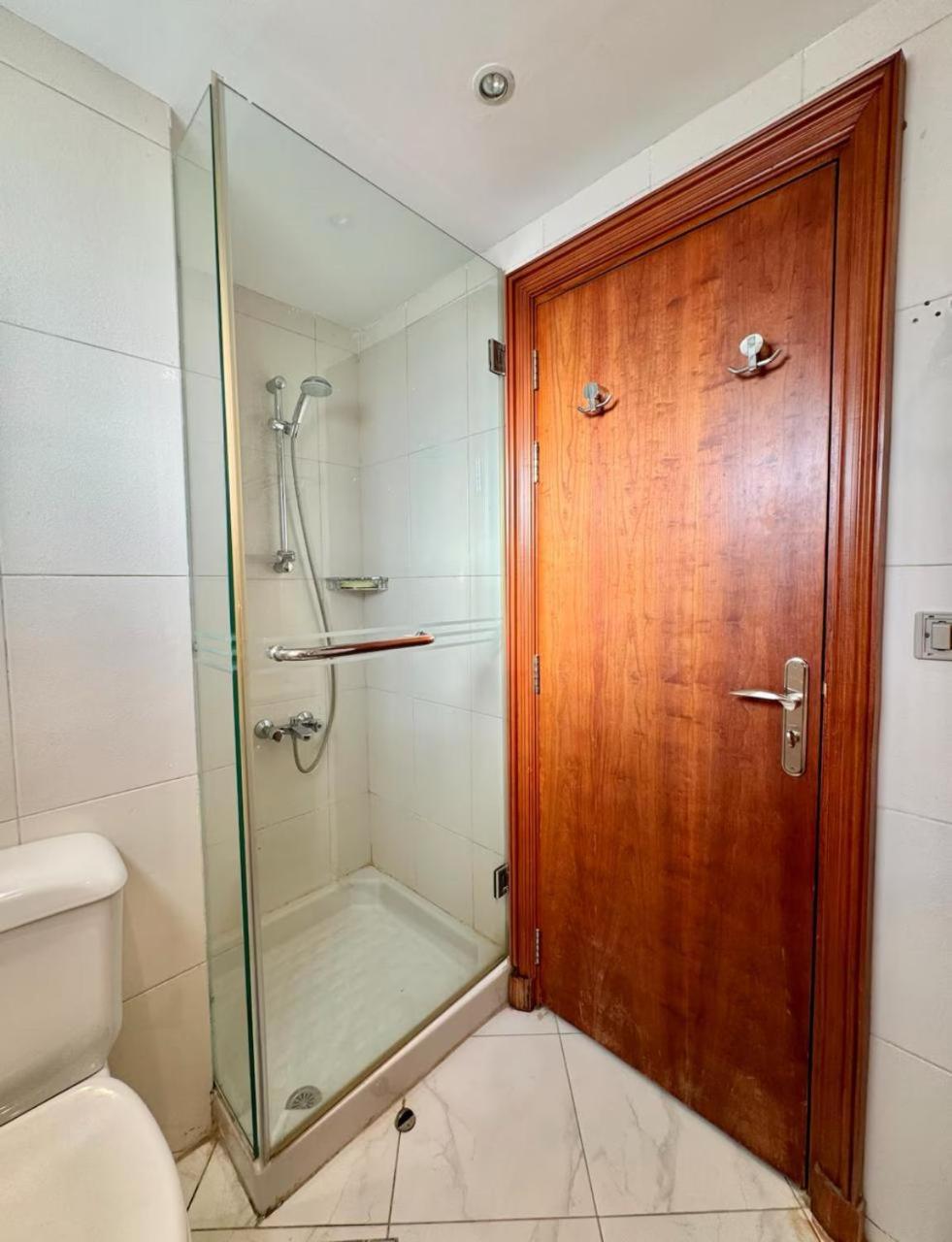 A Sea View Spacious Cheering 5 Bedroom Villa Ain Sokhna "Ain Bay" فيلا كاملة للإيجار قرية العين باي Айн-Сохна Екстер'єр фото
