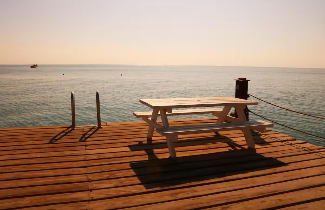 A Sea View Spacious Cheering 5 Bedroom Villa Ain Sokhna "Ain Bay" فيلا كاملة للإيجار قرية العين باي Айн-Сохна Екстер'єр фото